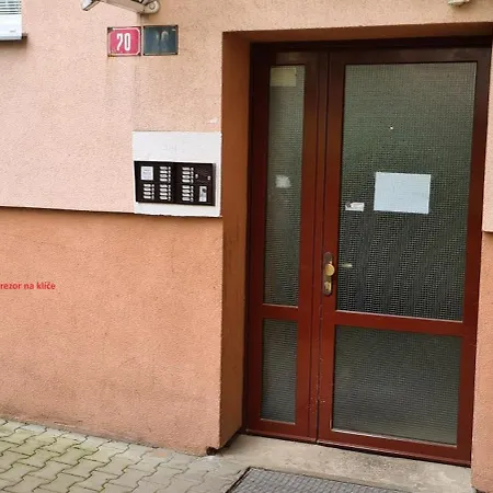 Apartamento Hybesovka